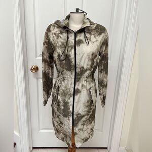 NWT Wild Fable long tie dyed nylon trench coat/windbreaker size XS